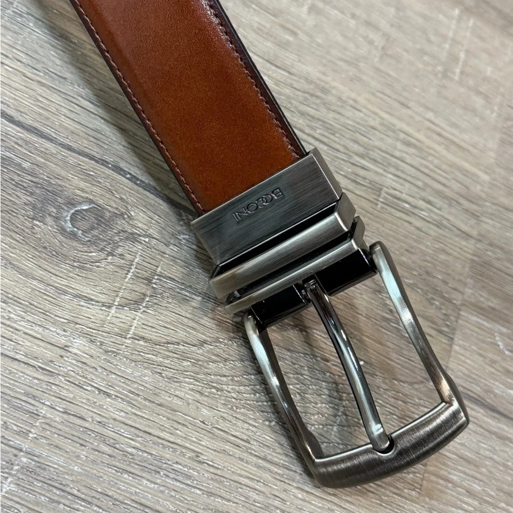 Like New Boconi Size 44 Genuine Leather Brown Leather Belt with Silver Buckle